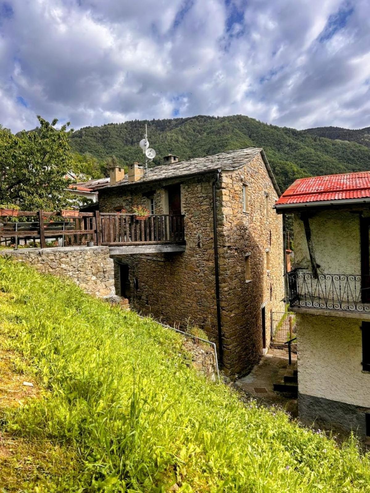 Rifugio Ca' Da Cardella Mendatica Exterior foto